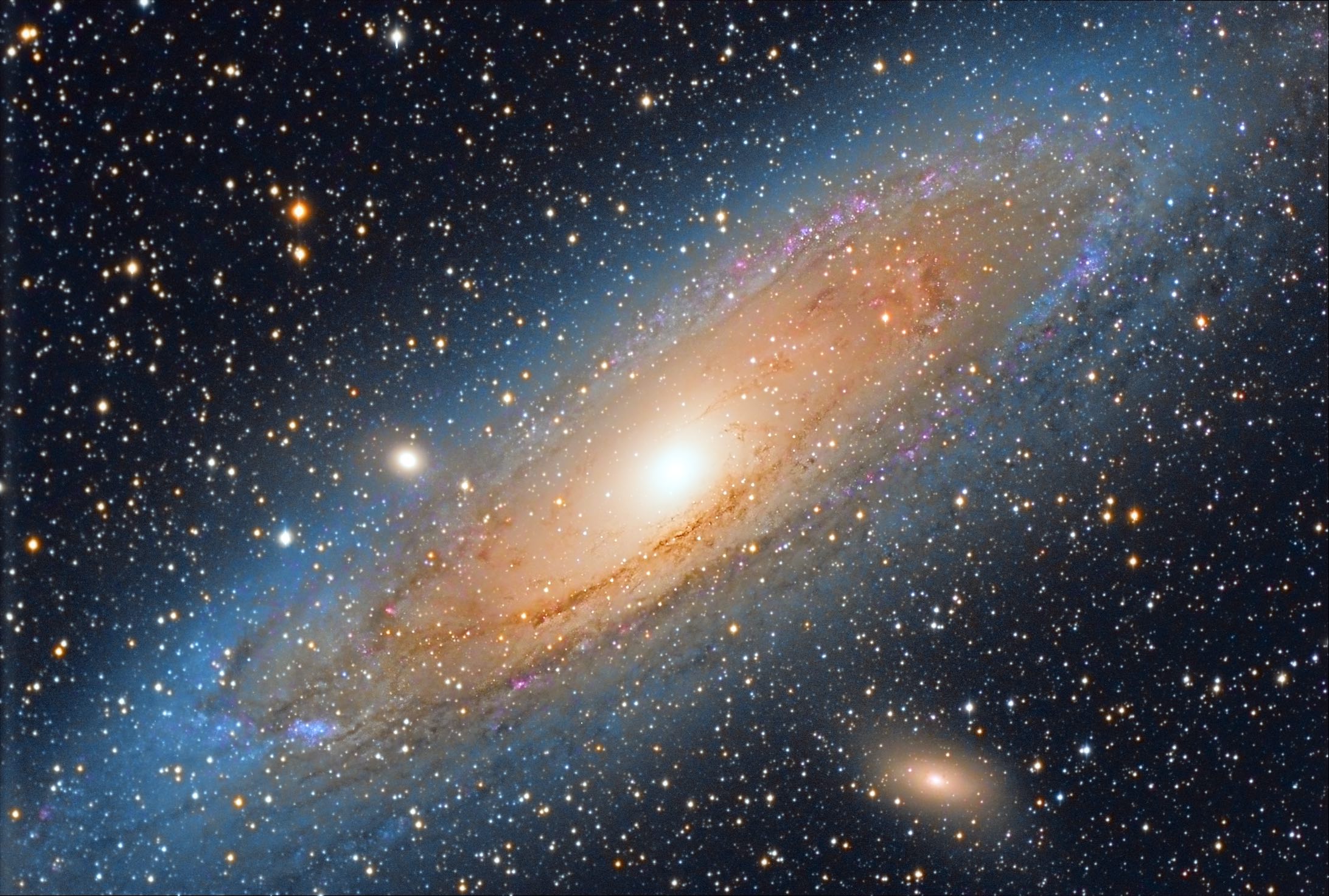 Galaxia Andrómeda M31 en una foto de Carlos Malagón